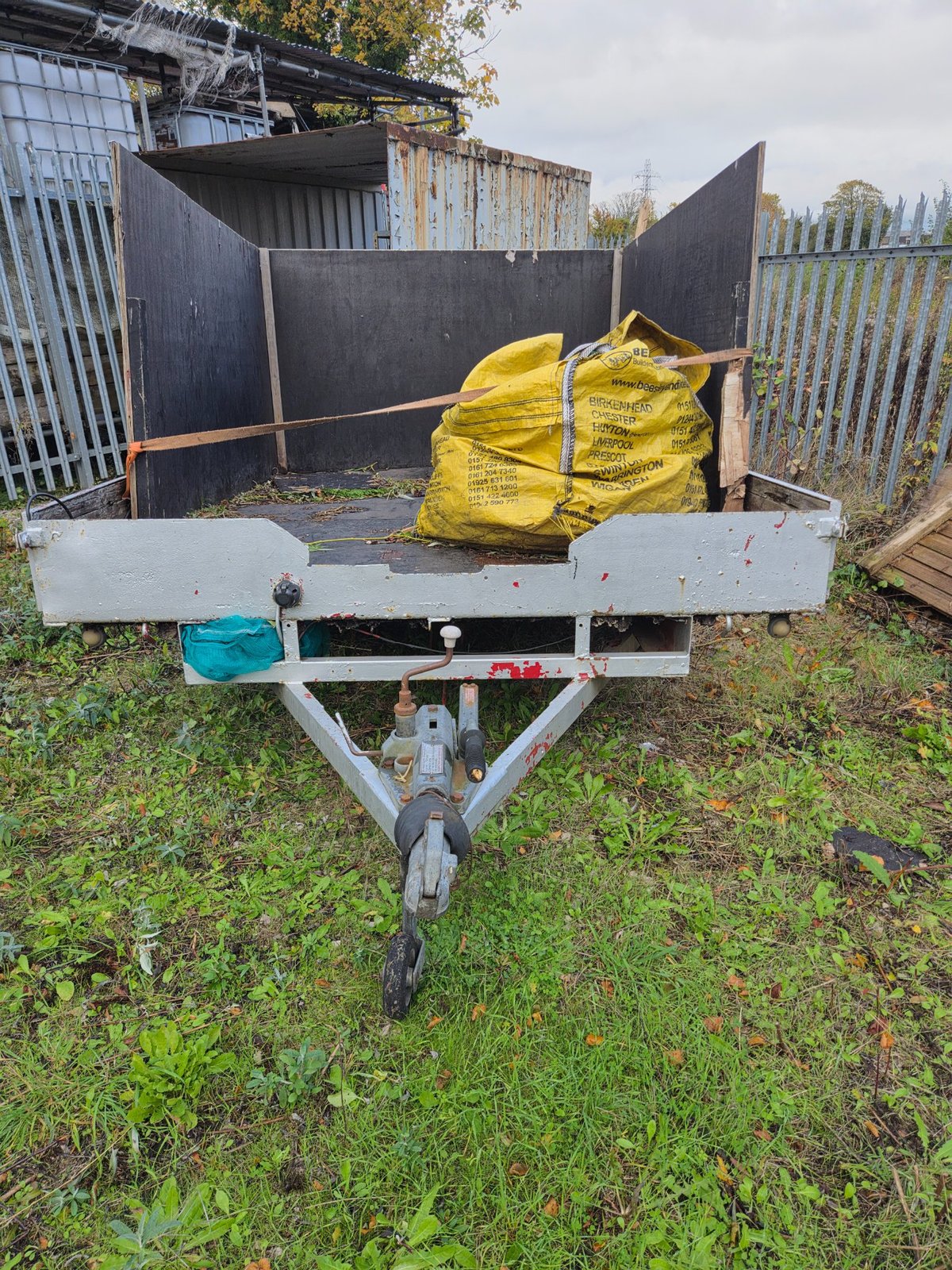 Twin‑axle trailer – 10 × 6 ft — photo 2 of 5